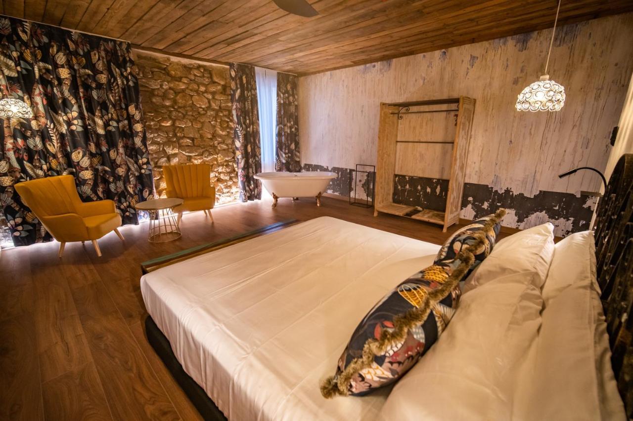 Hotel Somnifabrik Valderrobres Zewnętrze zdjęcie