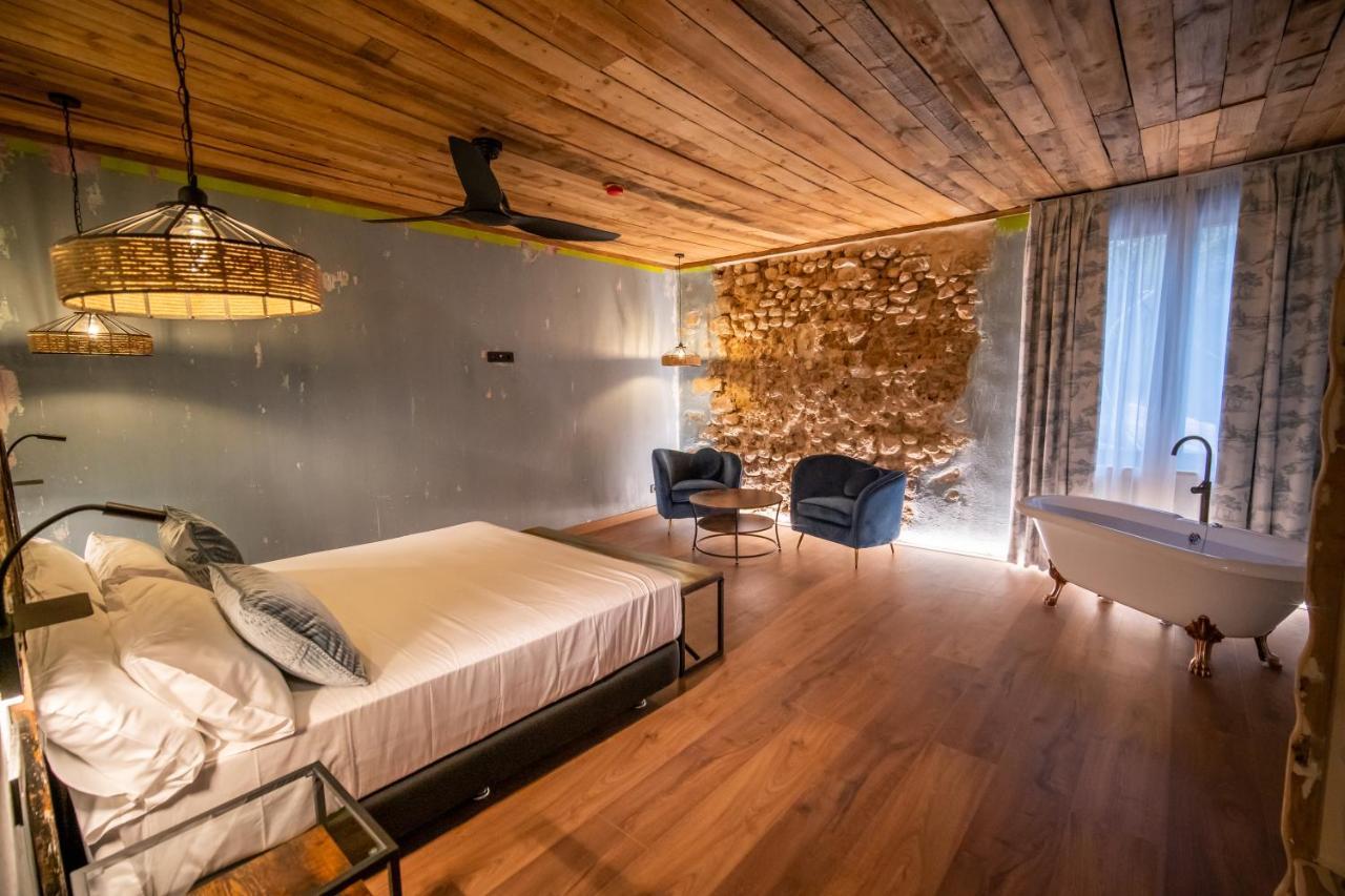 Hotel Somnifabrik Valderrobres Zewnętrze zdjęcie